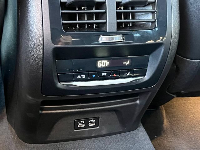 Used 2025 BMW X4 xDrive30i AWD/4WD image 26