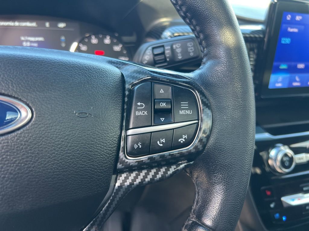 Used 2022 Ford Explorer Limited w/ Equipment Group 301A AWD/4WD image 19