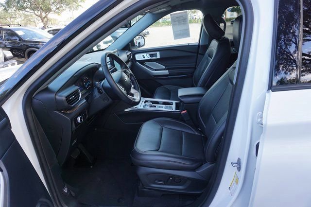 Certified 2022 Ford Explorer Limited w/ Limited Technology Package image 8