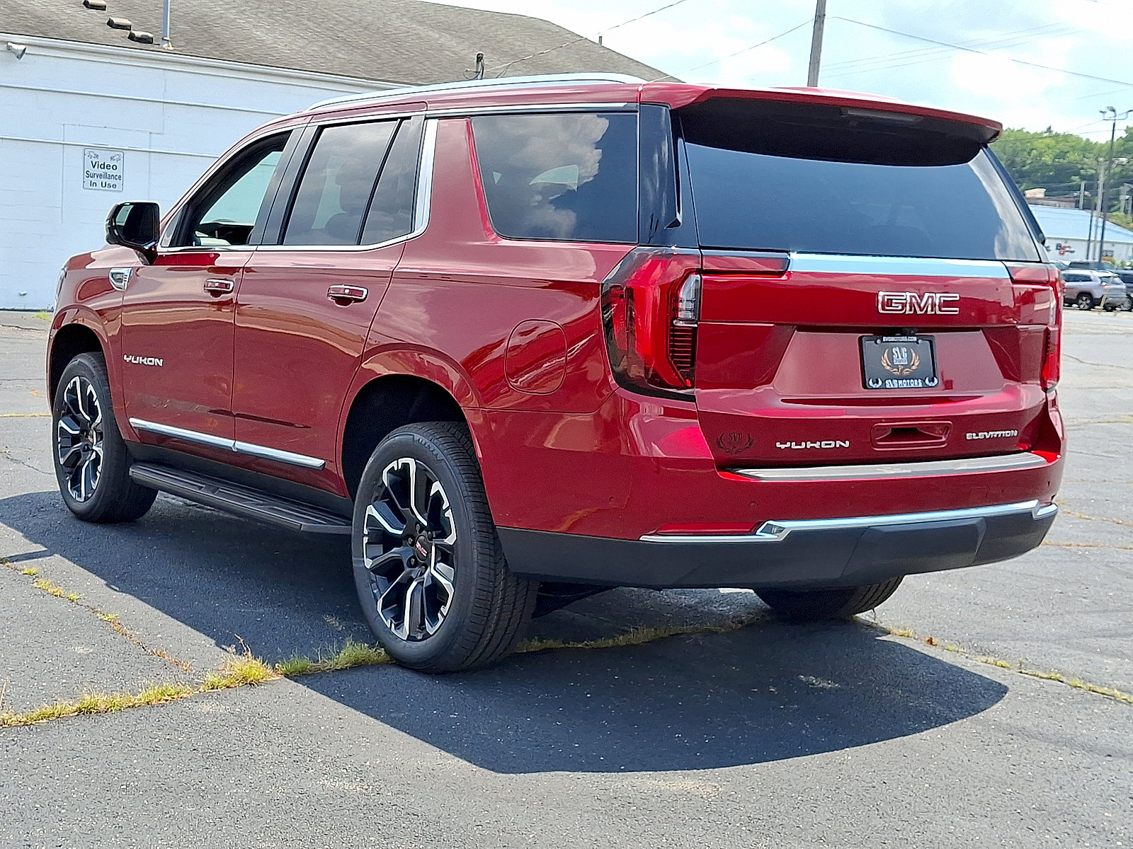 New 2026 GMC Yukon Elevation AWD/4WD image 3