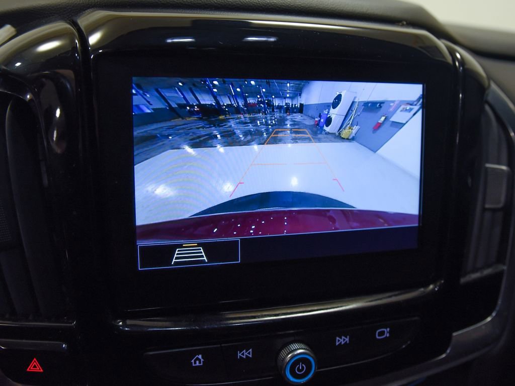 Used 2021 Chevrolet Traverse LT AWD/4WD image 23