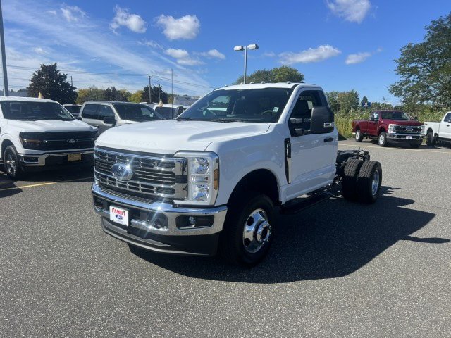 Used 2026 Ford F350 XL w/ XL Chrome Package AWD/4WD image 3
