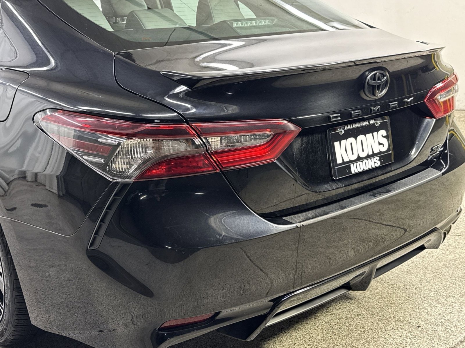 Used 2023 Toyota Camry SE image 30