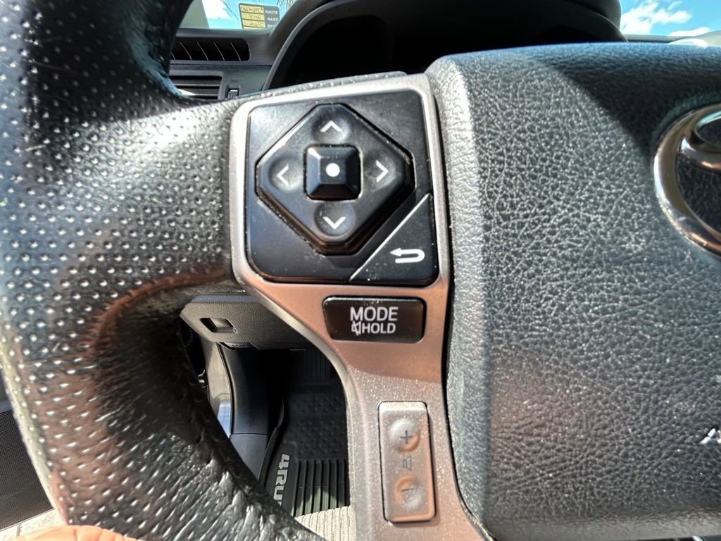 Used 2017 Toyota 4Runner SR5 image 17