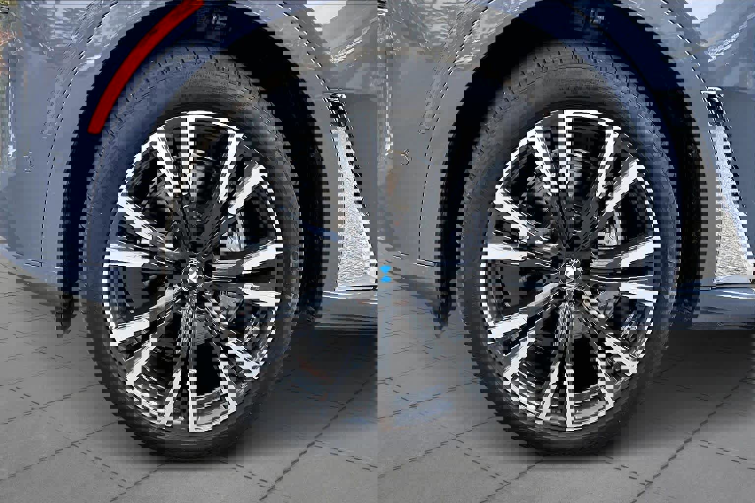 Certified 2024 BMW X7 xDrive40i w/ Premium Package image 11