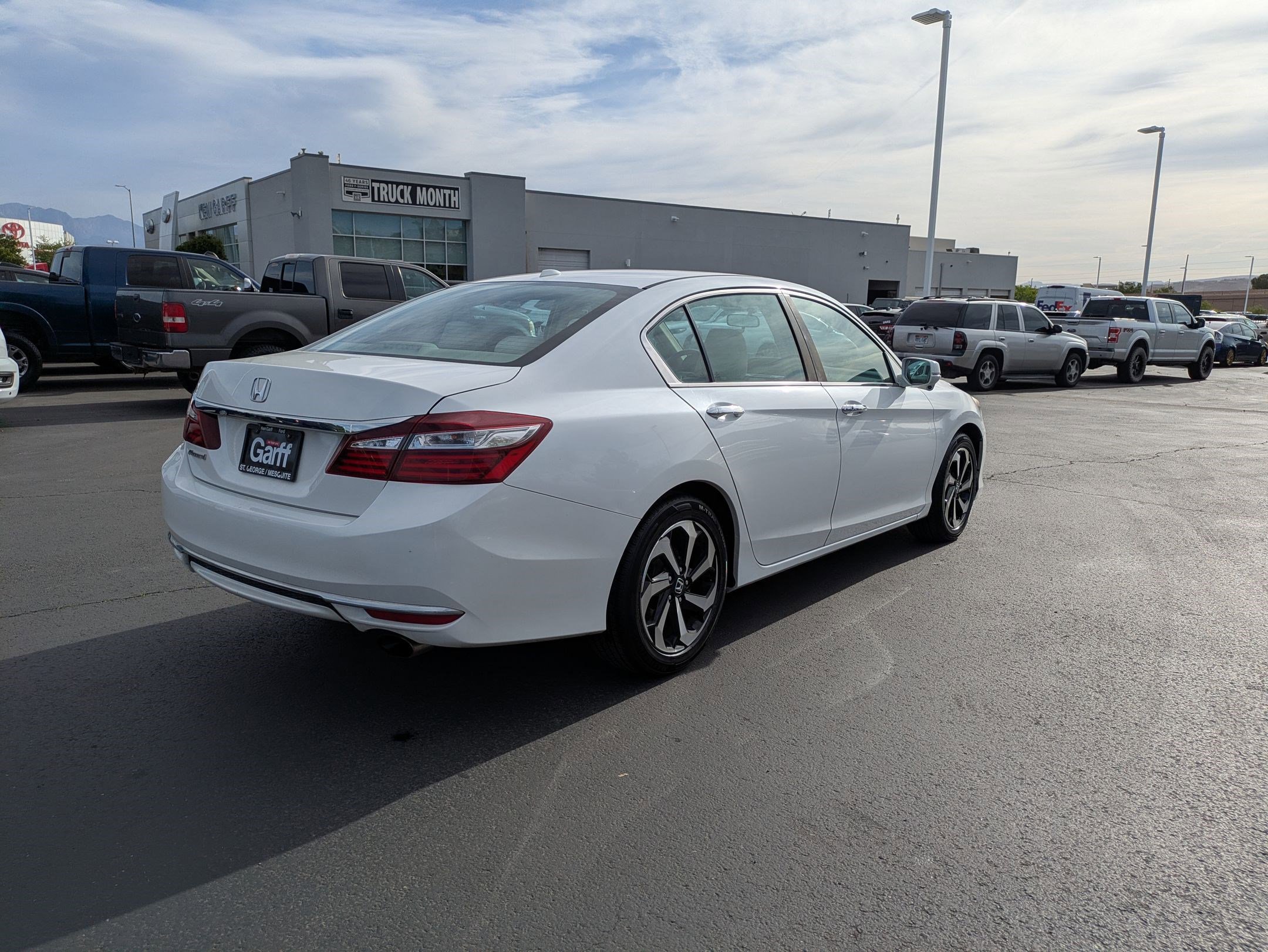 Used 2016 Honda Accord EX image 3