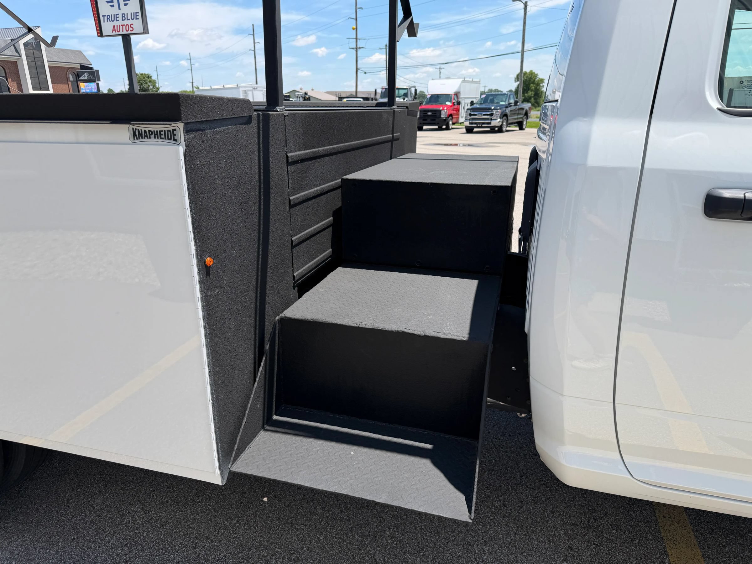 Used 2023 RAM 4500 Tradesman RWD image 10
