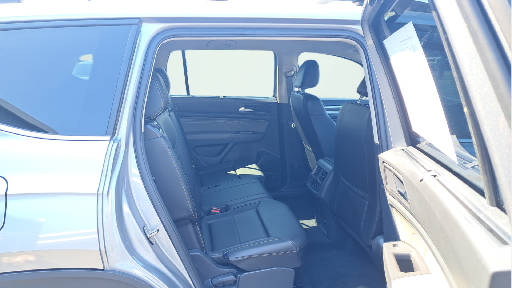 Used 2023 Volkswagen Atlas SE AWD/4WD image 22