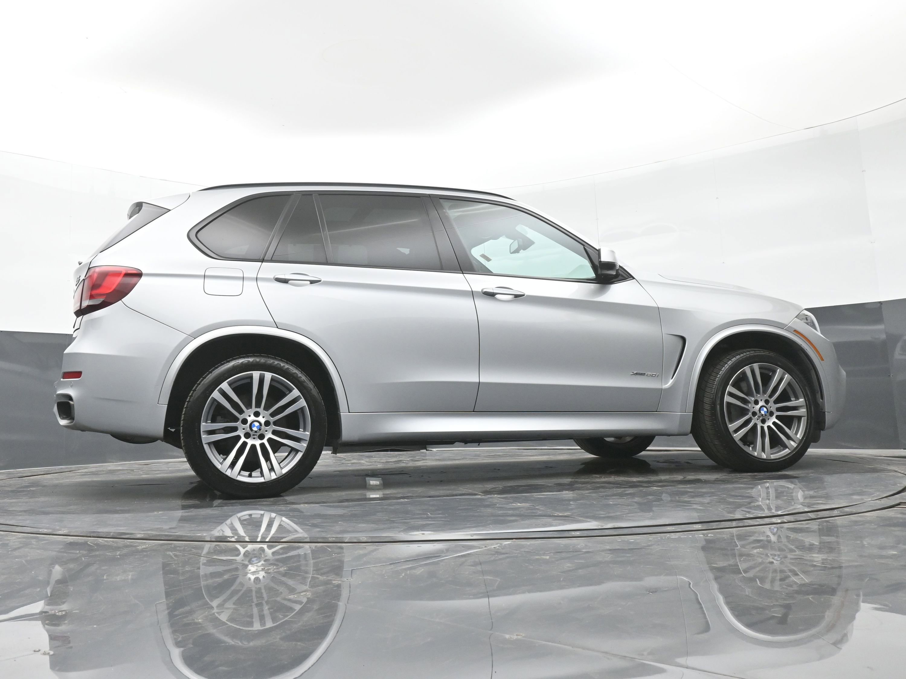 Used 2017 BMW X5 xDrive50i image 45