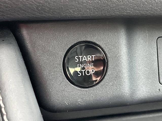 Certified 2024 Nissan Rogue Platinum w/ Platinum Premium Package image 9