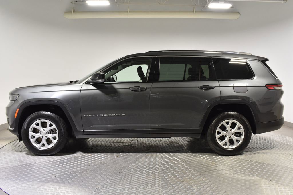 Used 2023 Jeep Grand Cherokee L Limited image 2