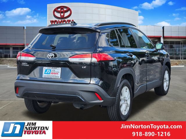 Used 2024 Toyota Corolla Cross LE FWD image 5