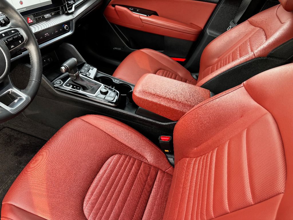 Used 2024 Kia Sportage SX image 17