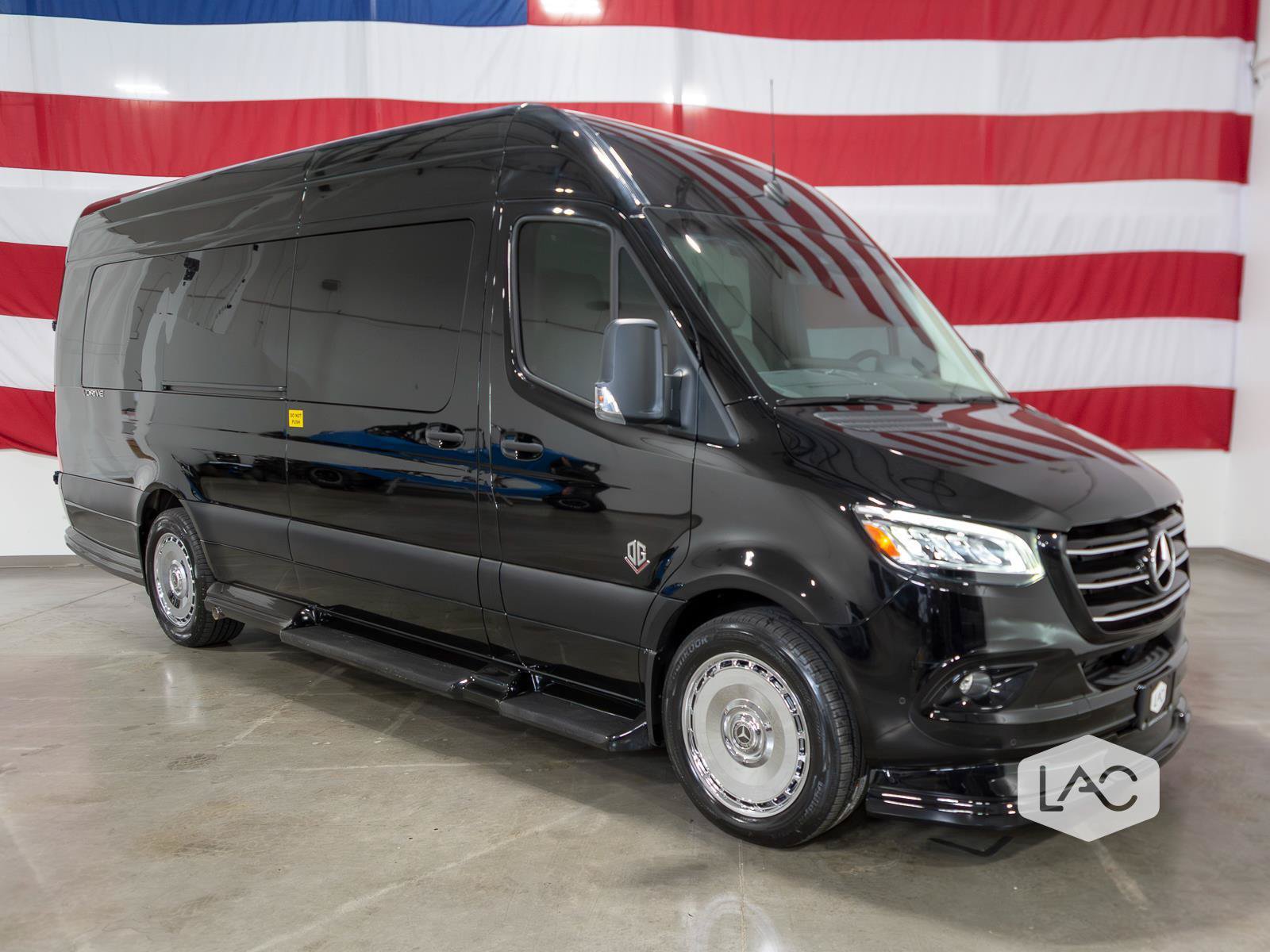 Used 2024 Mercedes-Benz Sprinter 3500 image 32
