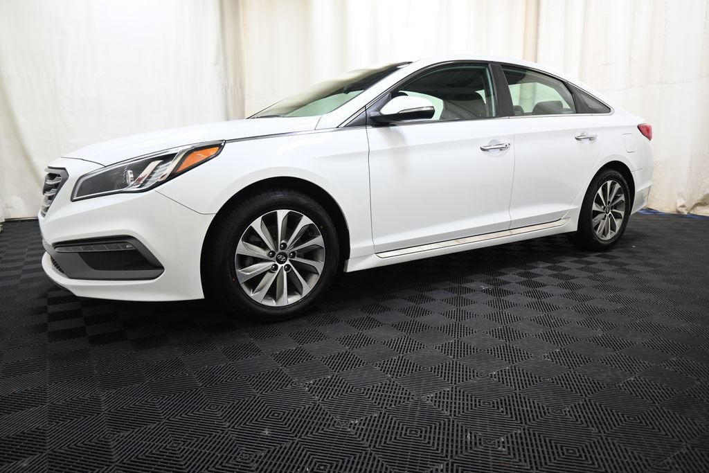Used 2017 Hyundai Sonata Sport w/ Value Edition Package 02 FWD image 5
