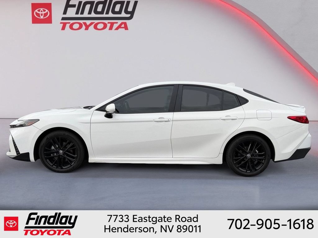 Used 2025 Toyota Camry SE AWD/4WD image 10