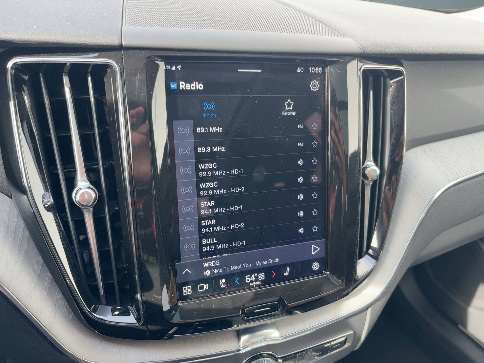 Certified 2025 Volvo XC60 B5 Plus image 22