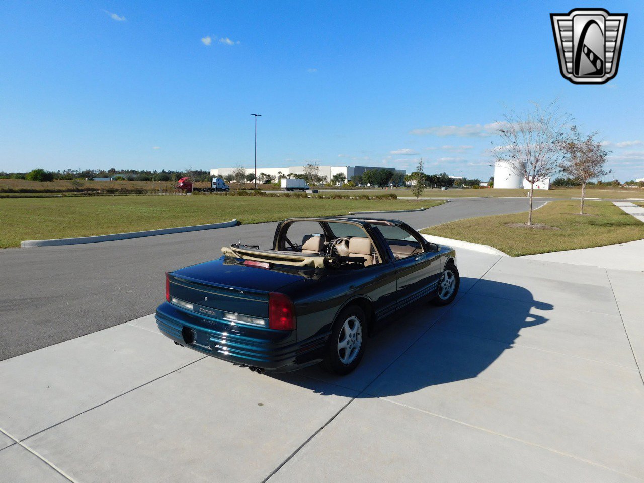 Used 1995 Oldsmobile Cutlass Supreme Convertible image 6