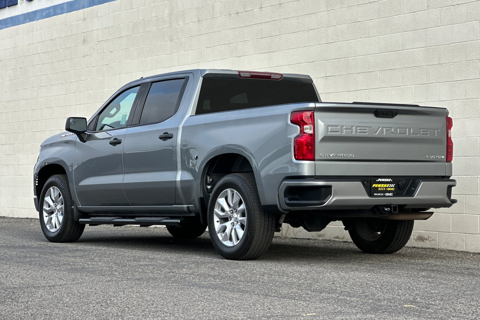 Used 2023 Chevrolet Silverado 1500 Custom RWD image 6