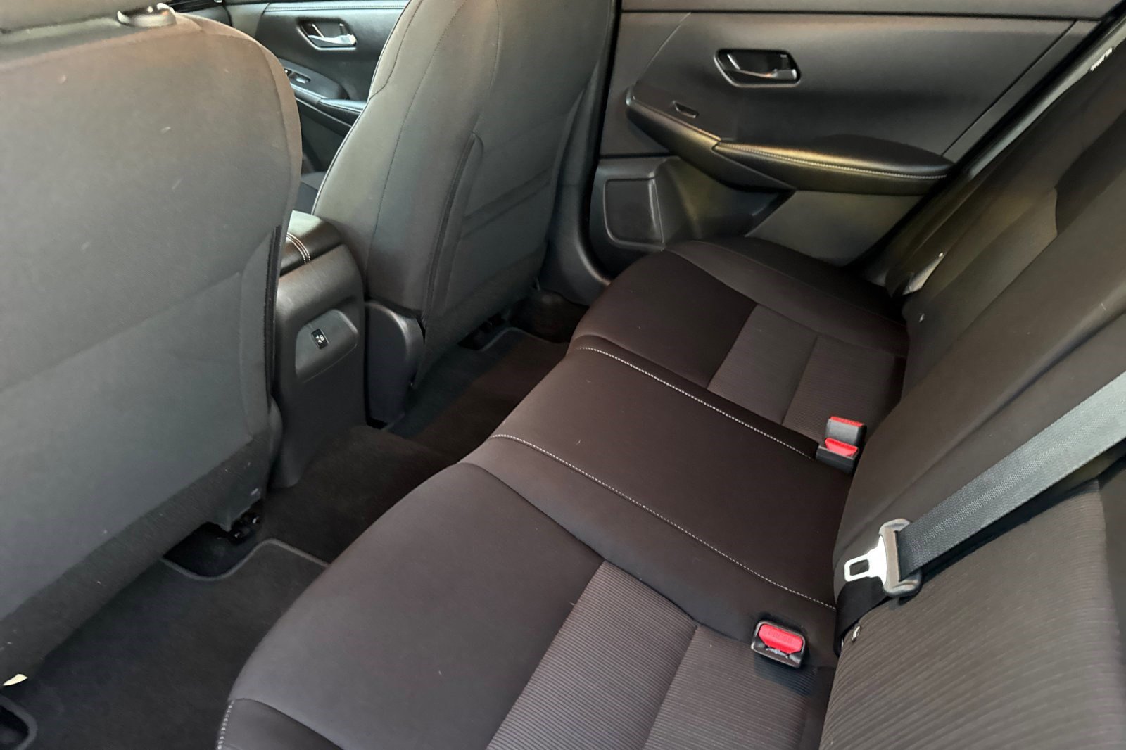 Used 2024 Nissan Sentra SV image 27