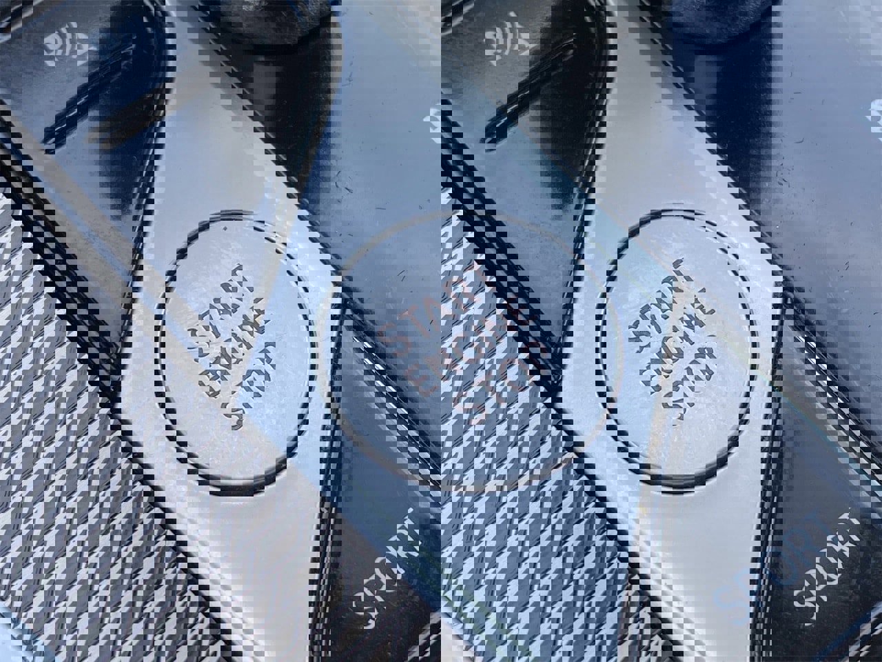 Used 2023 BMW X6 xDrive40i w/ M Sport Package image 28