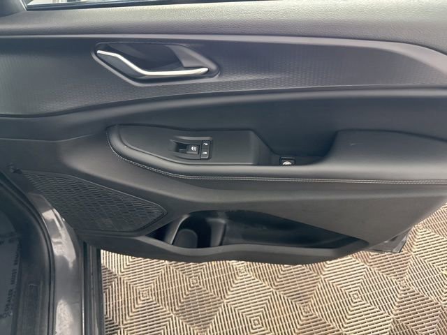 Used 2024 Jeep Grand Cherokee Laredo AWD/4WD image 19