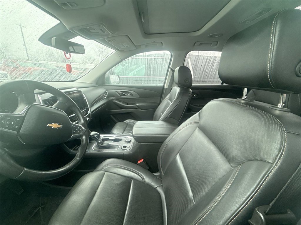 Used 2018 Chevrolet Traverse Premier w/ Redline Edition image 8