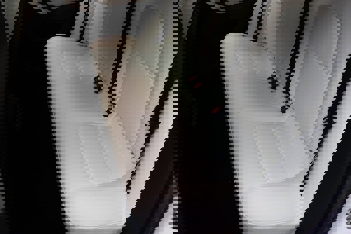 Used 2020 Tesla Model 3 Performance image 33