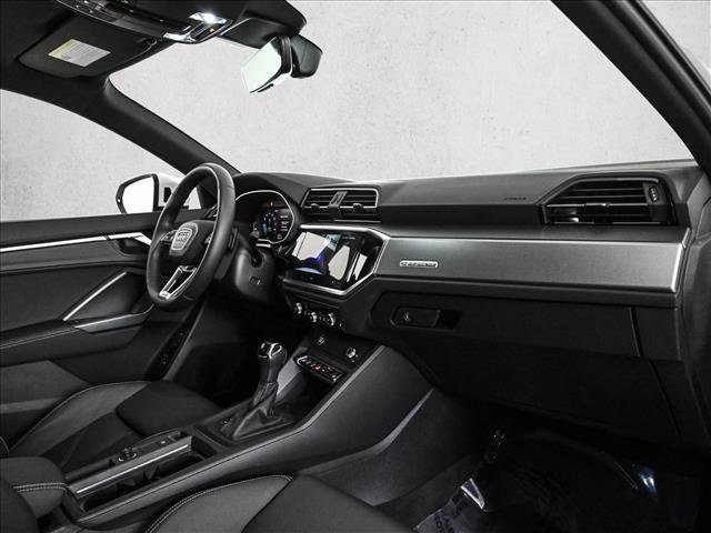 Certified 2025 Audi Q3 2.0T Premium w/ Convenience Package image 23