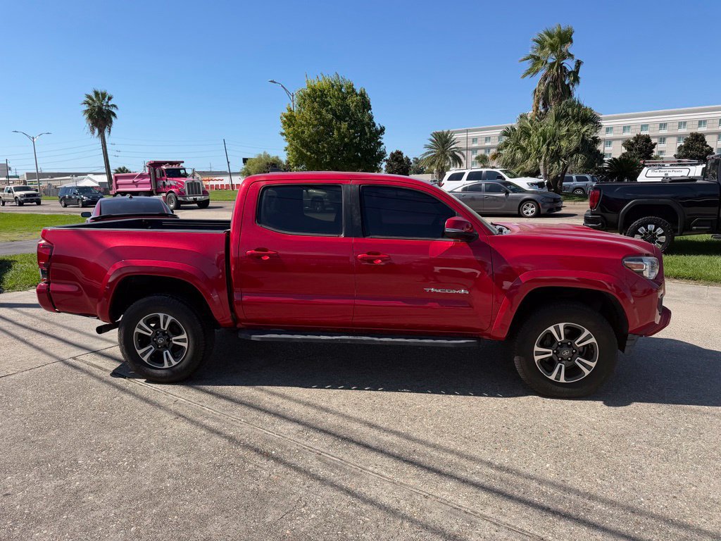 Used 2019 Toyota Tacoma TRD Sport RWD image 5