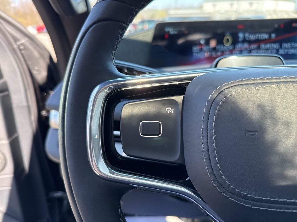 New 2026 Lincoln Navigator L Reserve AWD/4WD image 16