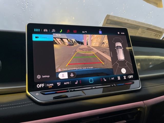 New 2026 Volkswagen Tiguan SE R-Line image 9