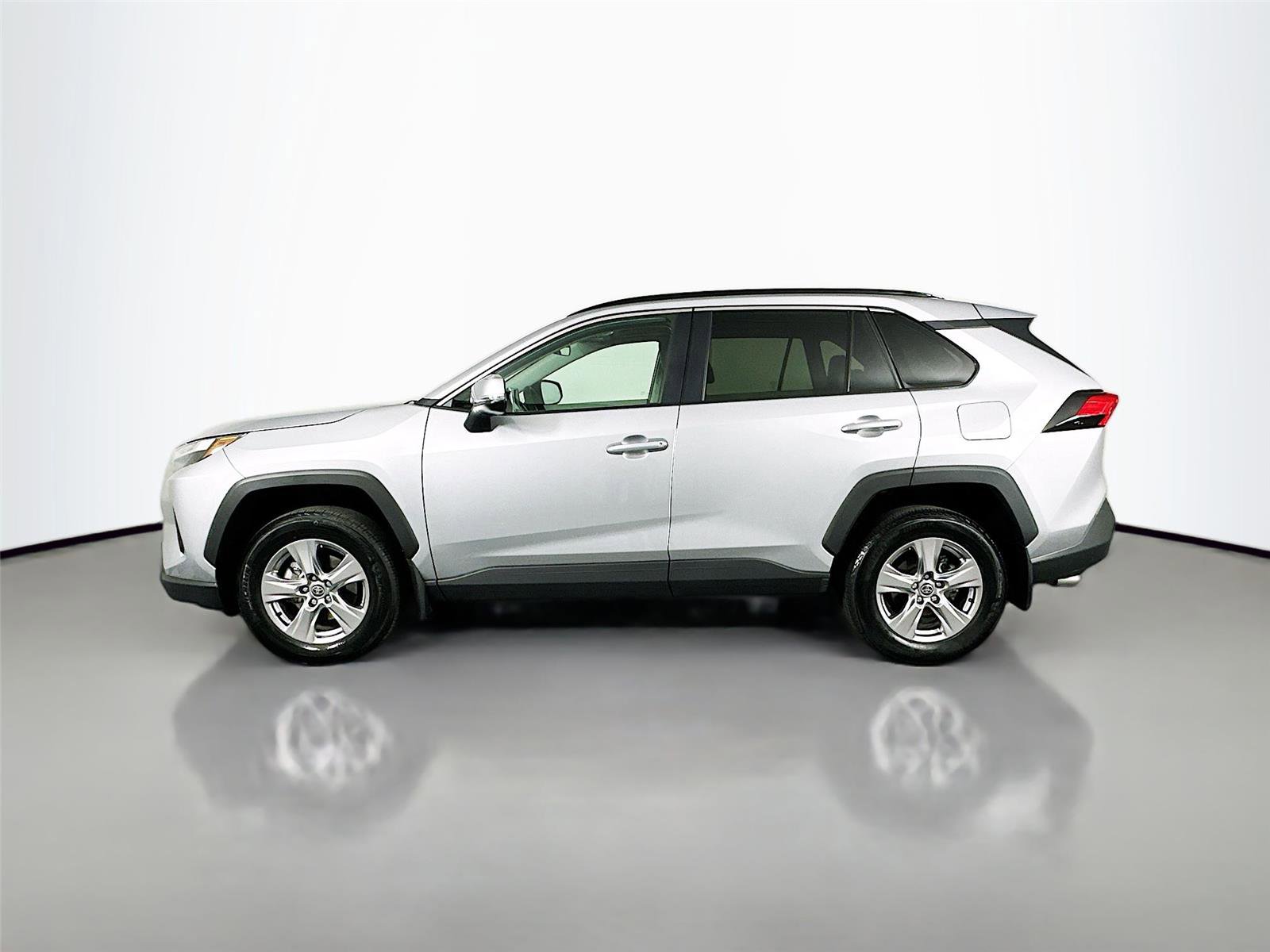 Used 2023 Toyota RAV4 XLE w/ Convenience Package AWD/4WD image 8