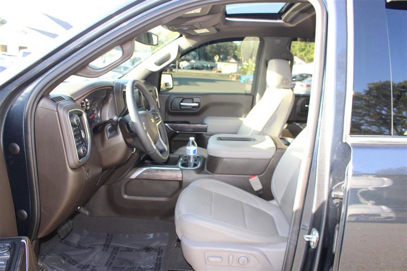 Used 2022 Chevrolet Silverado 1500 LTZ w/ LTZ Premium Package image 11