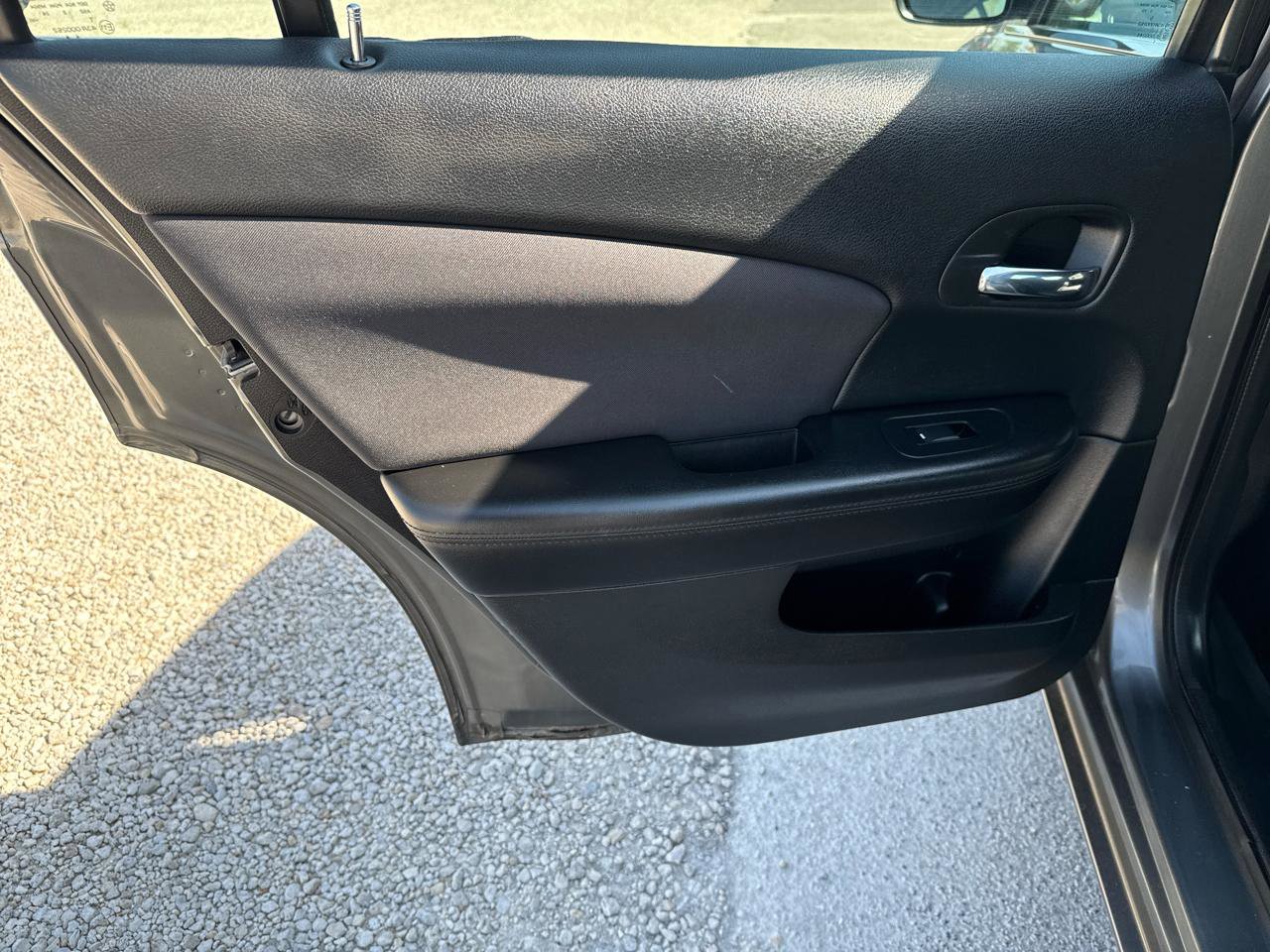 Used 2013 Chrysler 200 Touring FWD image 16
