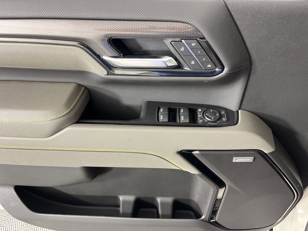 New 2026 Chevrolet Silverado 2500 ZR2 w/ LPO, Dark Essentials Package image 29