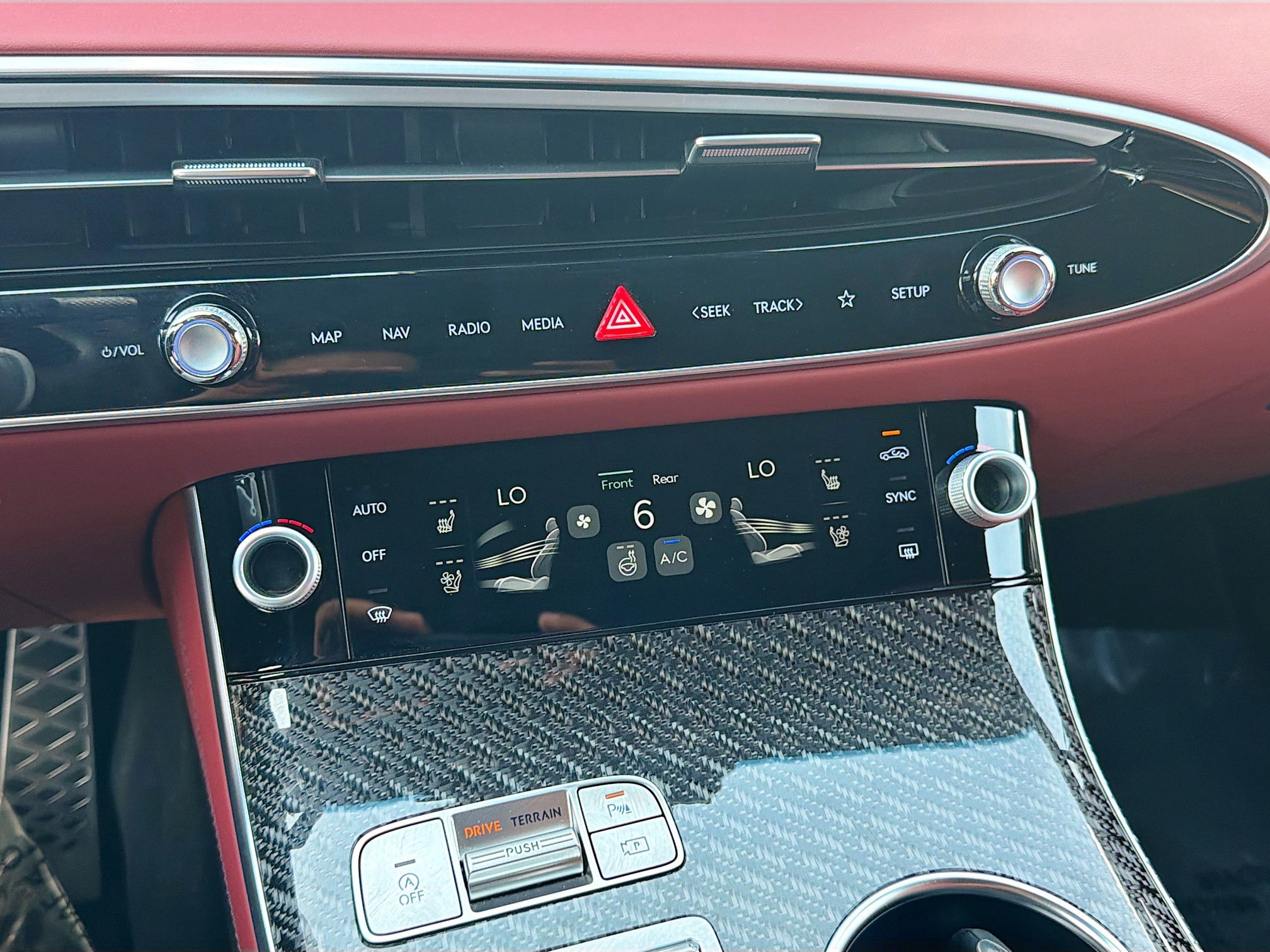 Used 2026 Genesis GV70 3.5T Sport Prestige image 34