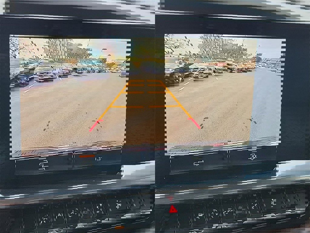 Used 2024 GMC Sierra 1500 SLT image 18