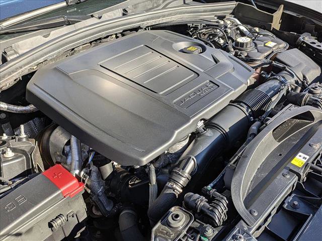 Used 2025 Jaguar F-PACE R-Dynamic S image 24