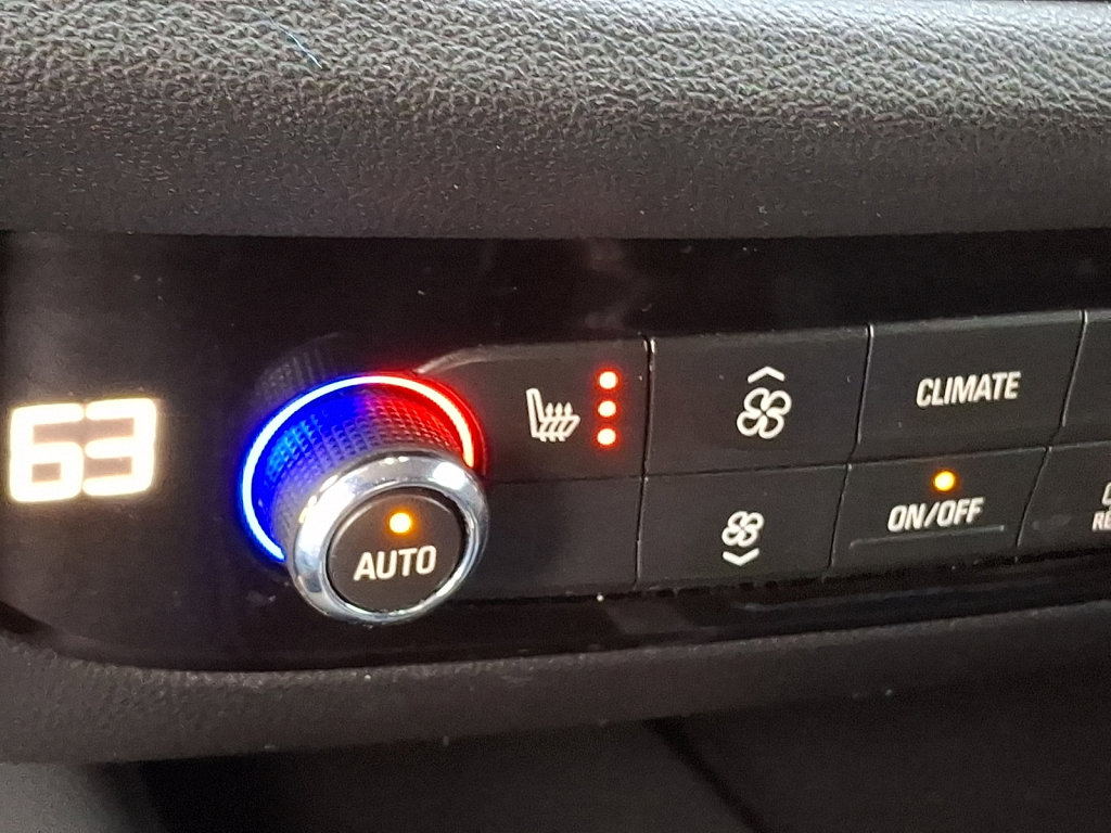 Used 2019 Buick Enclave Essence FWD image 31