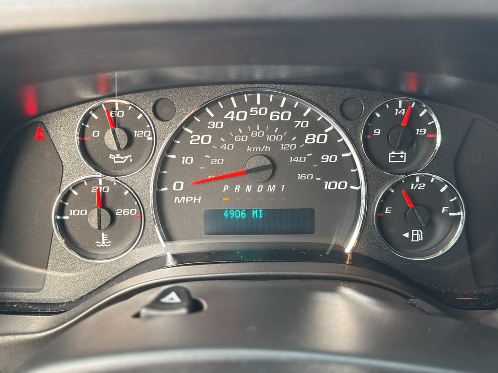 Used 2023 GMC Savana 3500 Extended w/ Driver Convenience Package RWD image 25