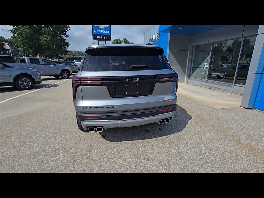 Used 2025 Chevrolet Traverse Z71 AWD/4WD image 7