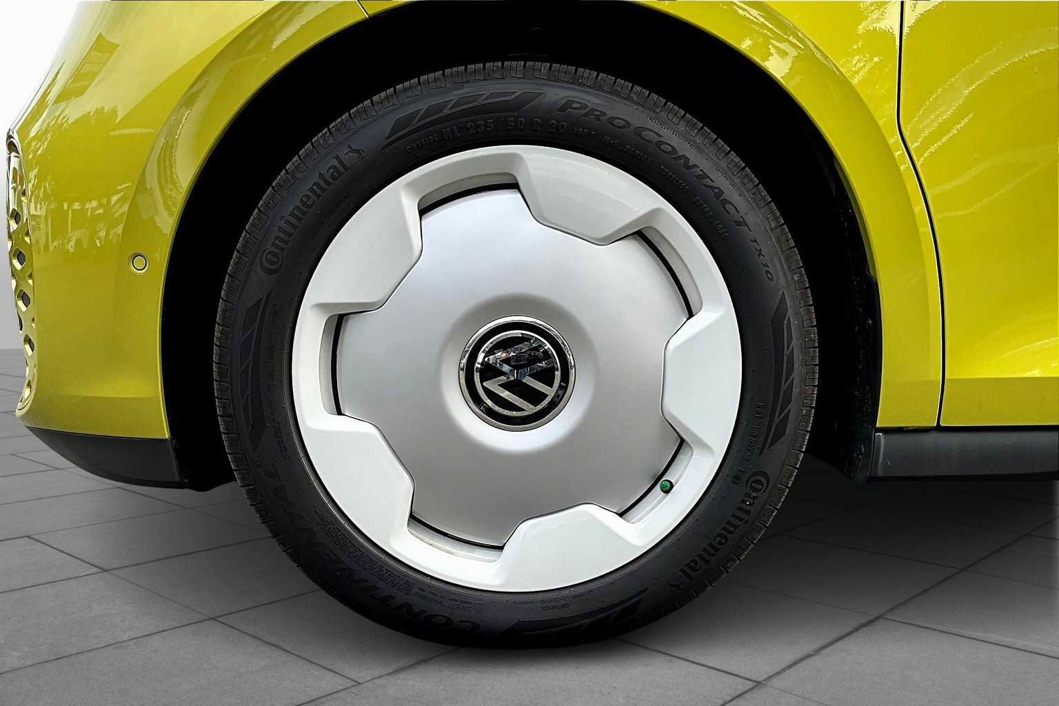 New 2025 Volkswagen ID. Buzz 1st Edition image 11