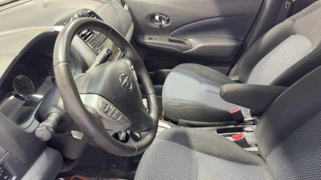 Used 2018 Nissan Versa Note SV FWD image 21