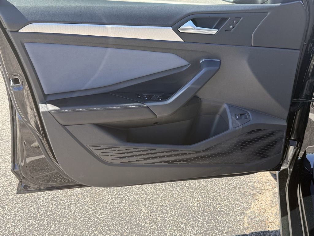 New 2026 Volkswagen Jetta SE image 10