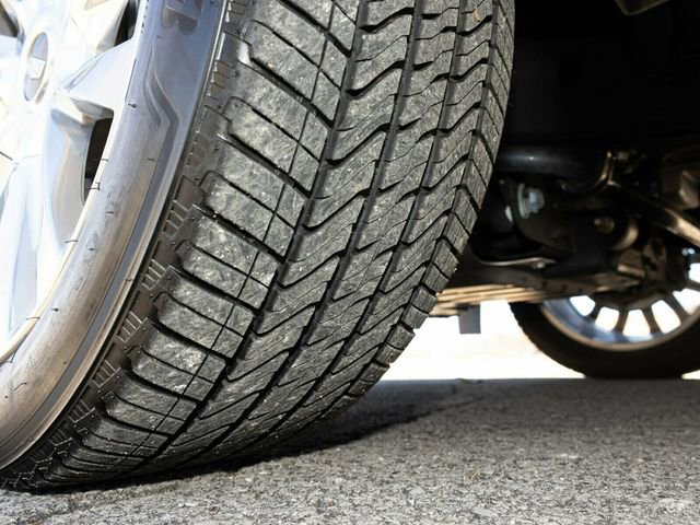 Used 2023 Cadillac Escalade ESV Premium Luxury image 88