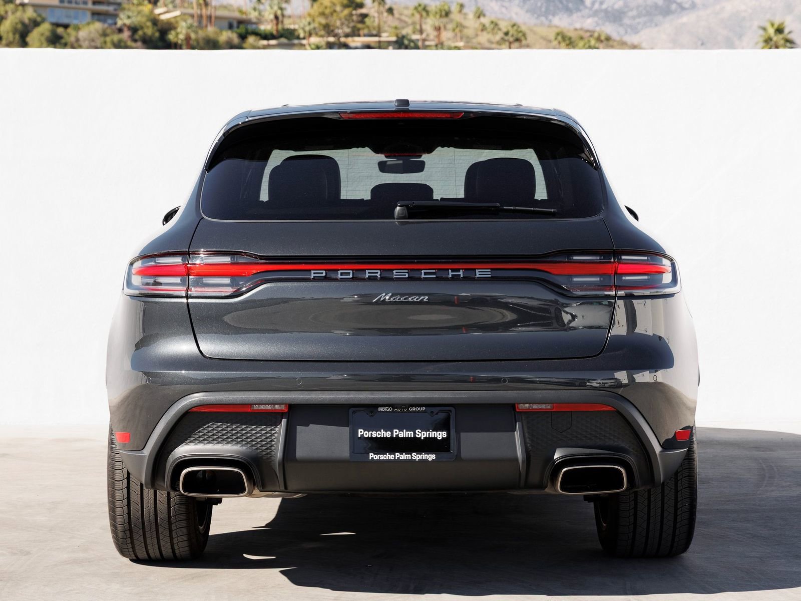 Used 2025 Porsche Macan AWD/4WD image 6
