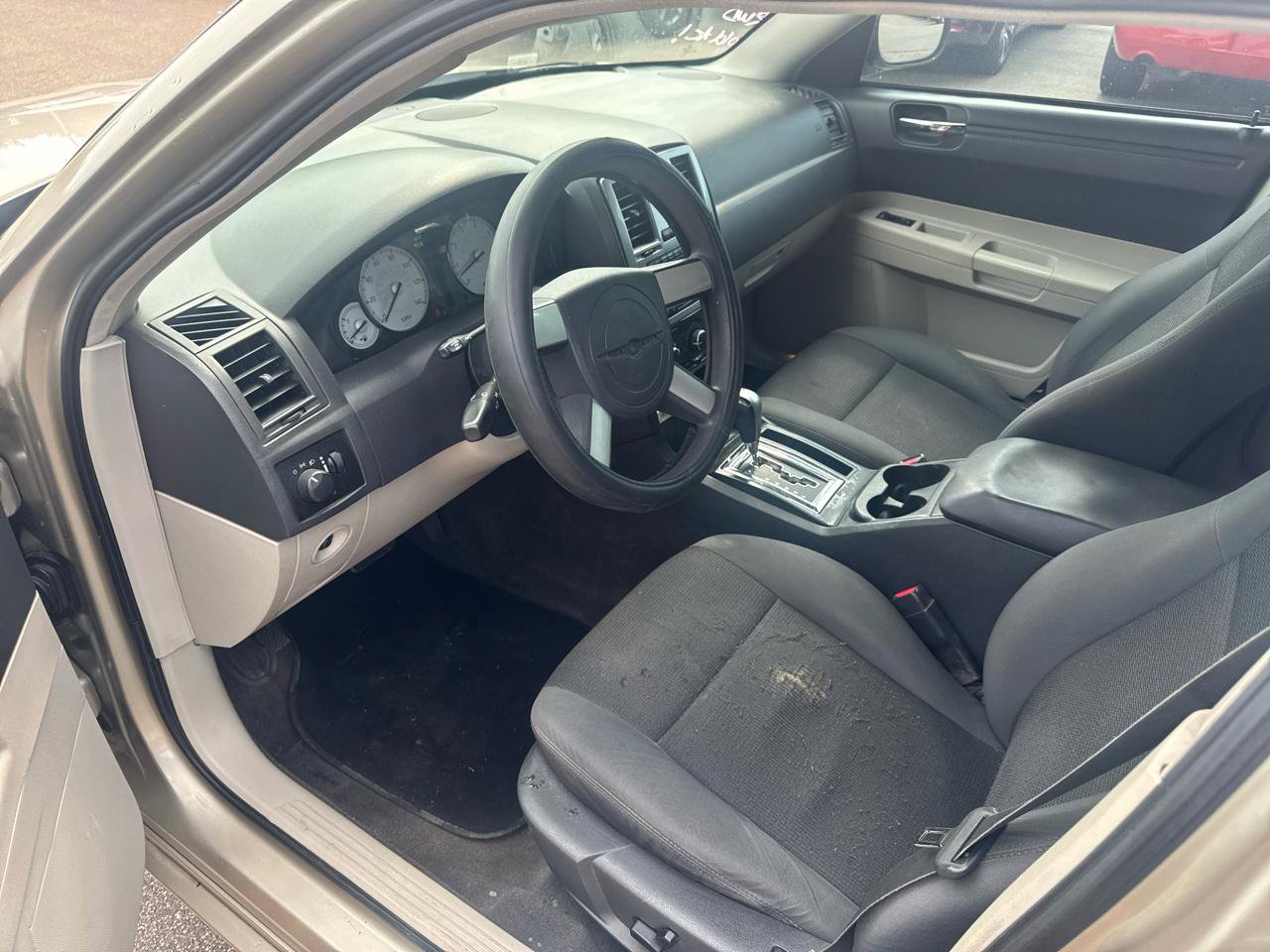 Used 2006 Chrysler 300 RWD image 9