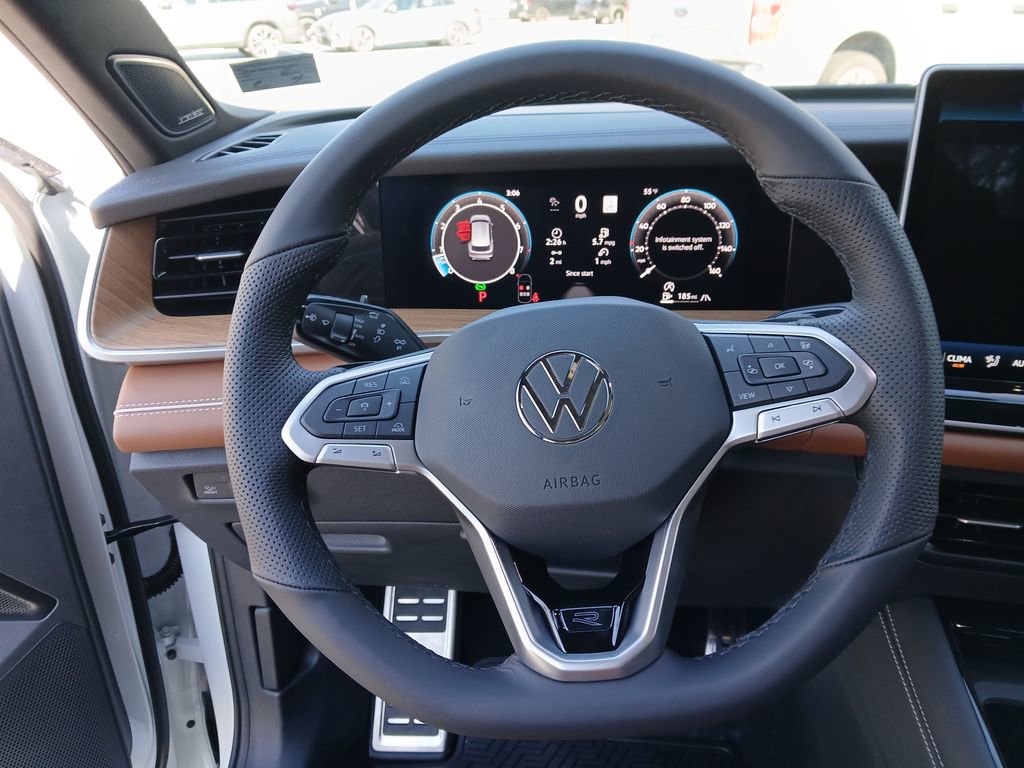 New 2026 Volkswagen Tiguan SEL R-Line image 14