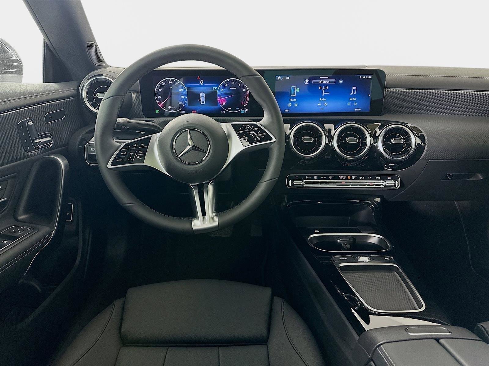 Used 2026 Mercedes-Benz CLA 250 4MATIC image 28